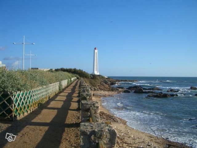 Semaphore เลส์ซาบล์-โดล็อนน์ ภายนอก รูปภาพ